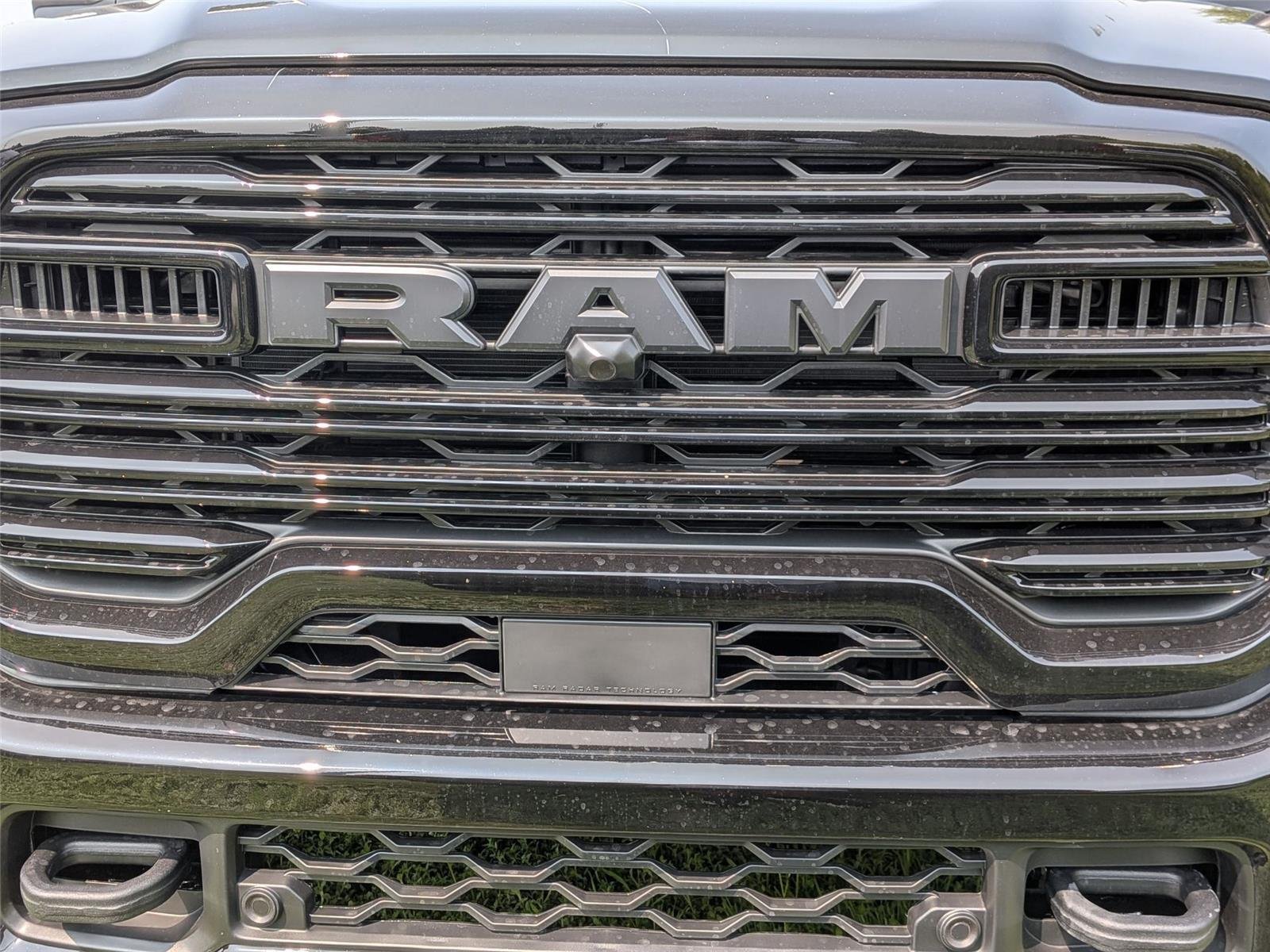 New 2026 Diamond Black Crystal Pearl-Coat Exterior Paint RAM Laramie image 2