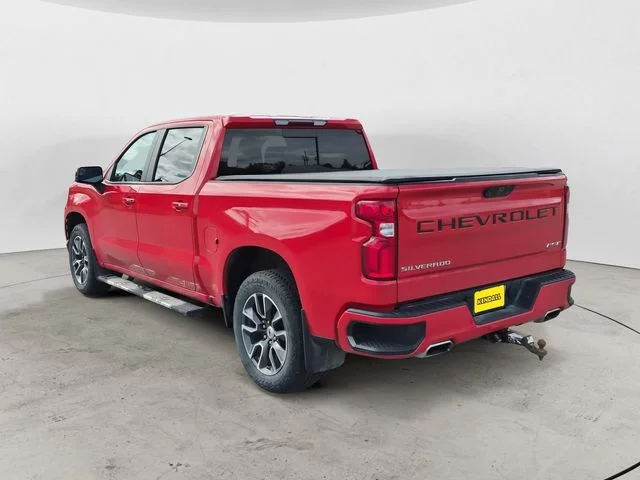 Used 2019 Red Chevrolet RST image 7
