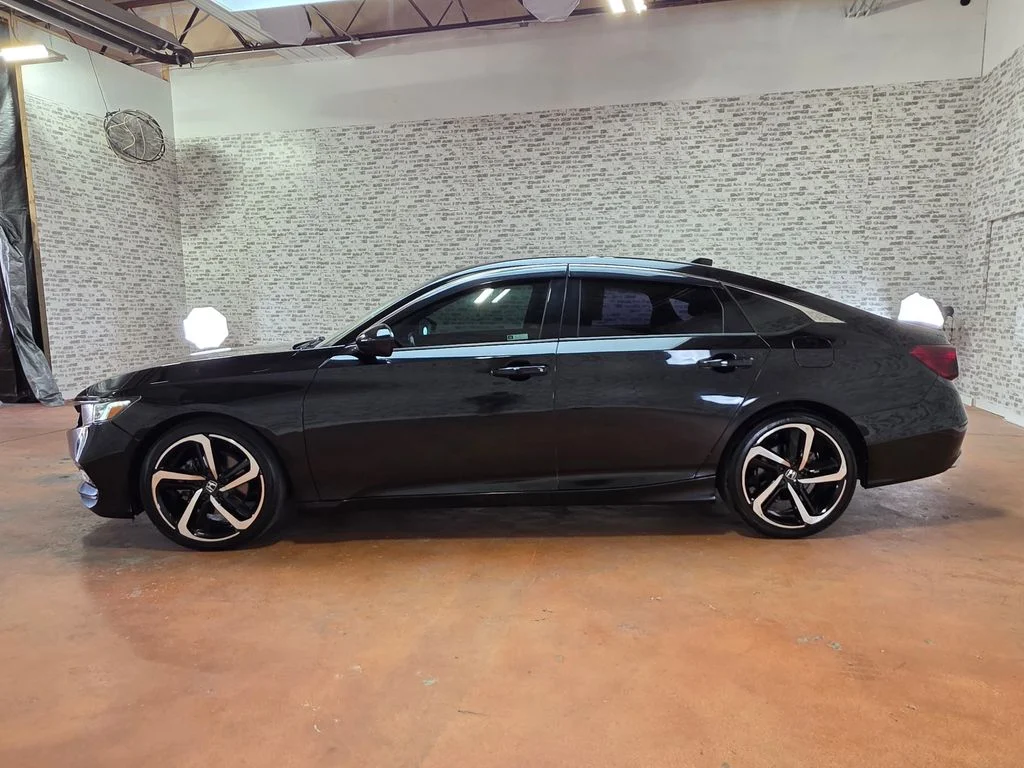Used 2020 Crystal Black Pearl Honda Sport image 4