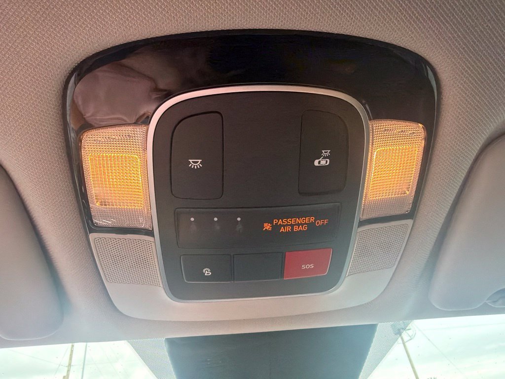 Used 2024 Gray Hyundai SEL image 31