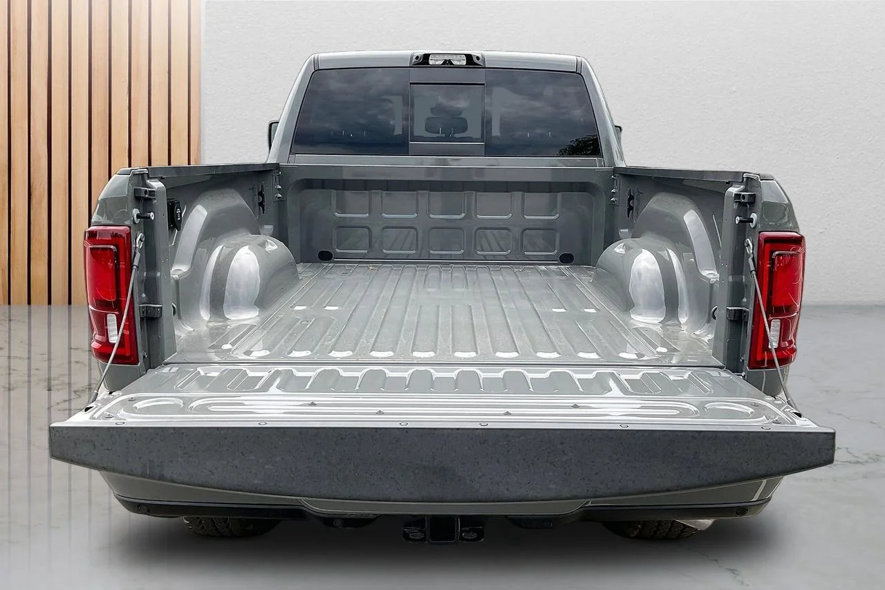 New 2026 Ceramic Gray Clear-Coat Exterior Paint RAM Laramie image 26