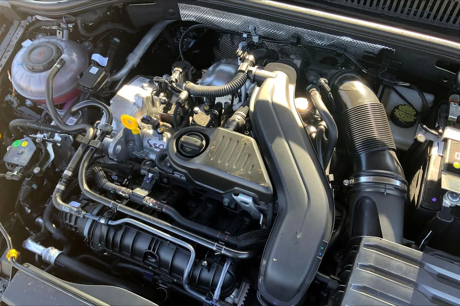 New 2026 Deep Black Pearl Volkswagen SE image 17