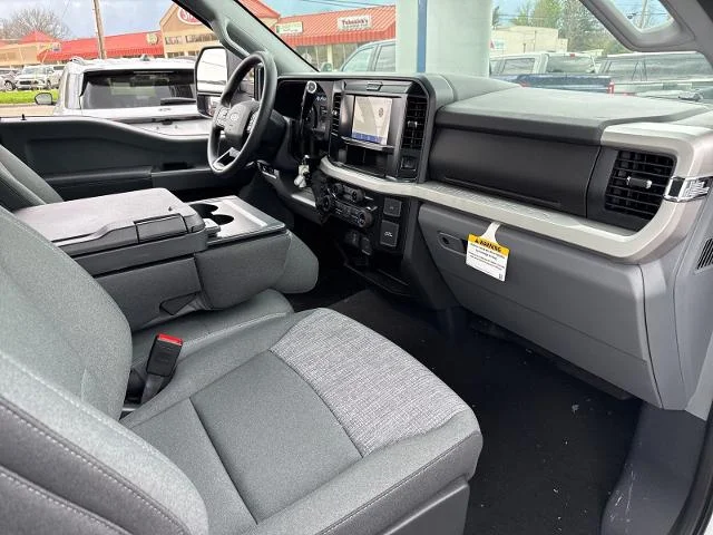 2025 Ford F-250 Super Duty XLT - Photo 63