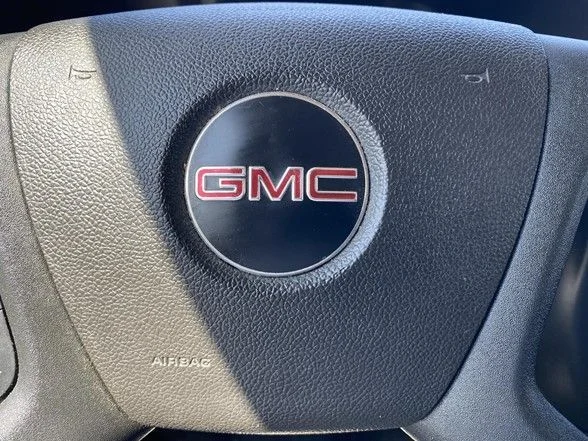 Used 2024 White GMC Work Van image 21