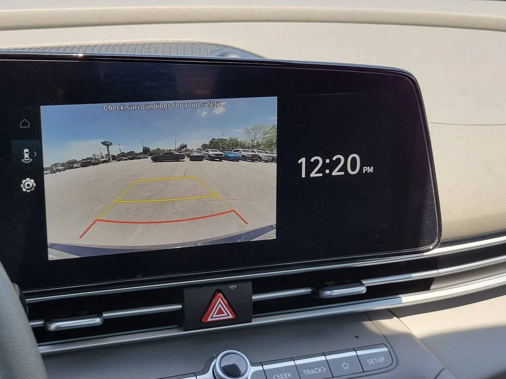 Used 2024 Black Hyundai SEL image 22