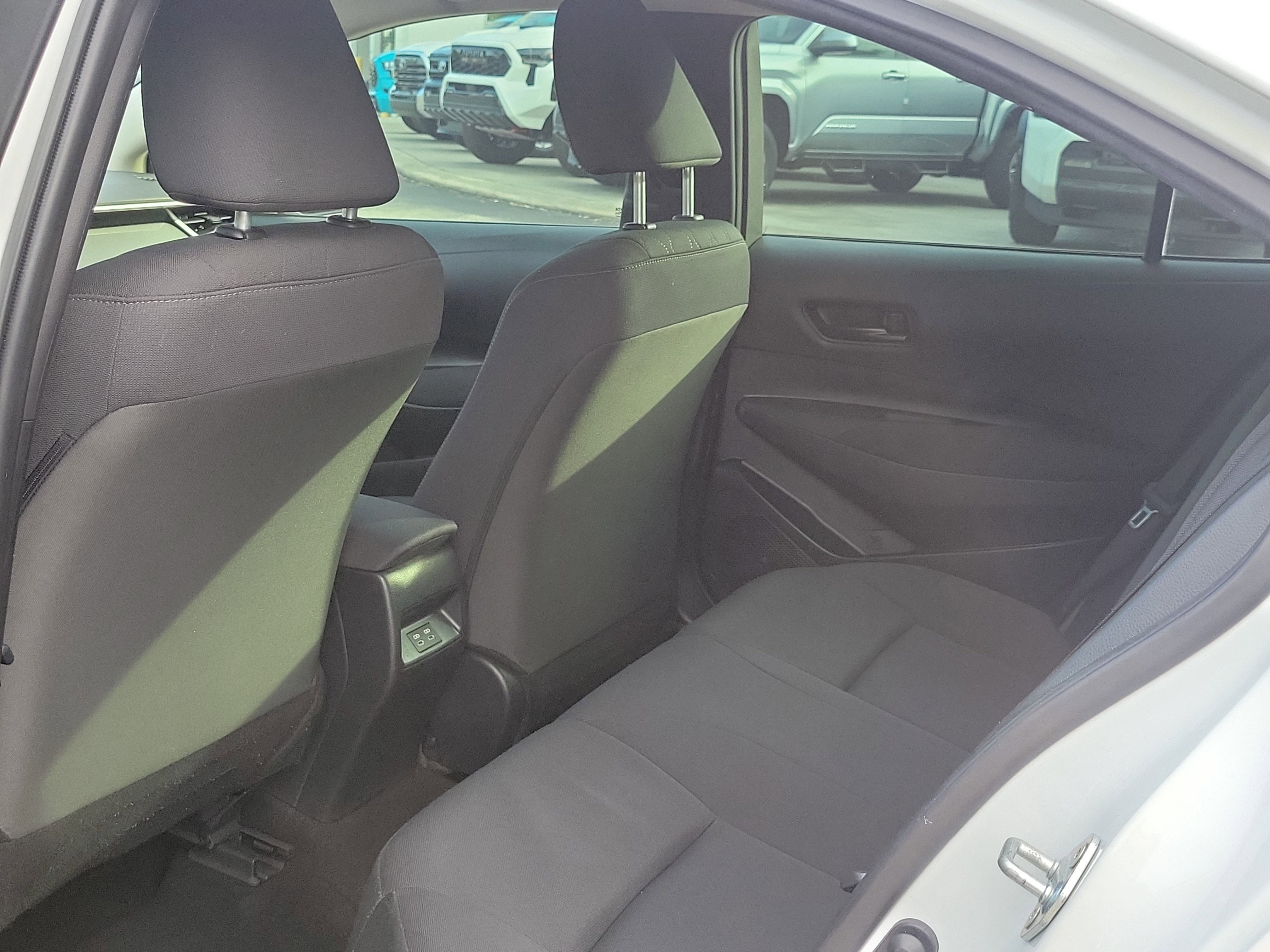 Used 2024 Ice Toyota LE image 8
