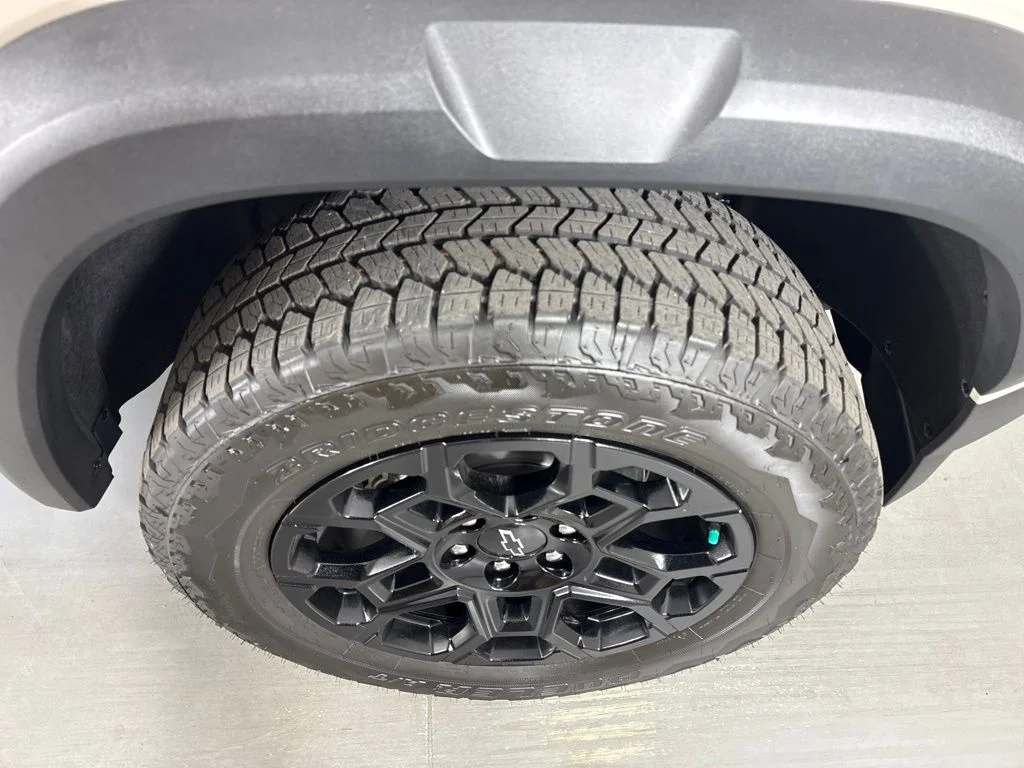 Used 2026 White Chevrolet Trail Boss image 11