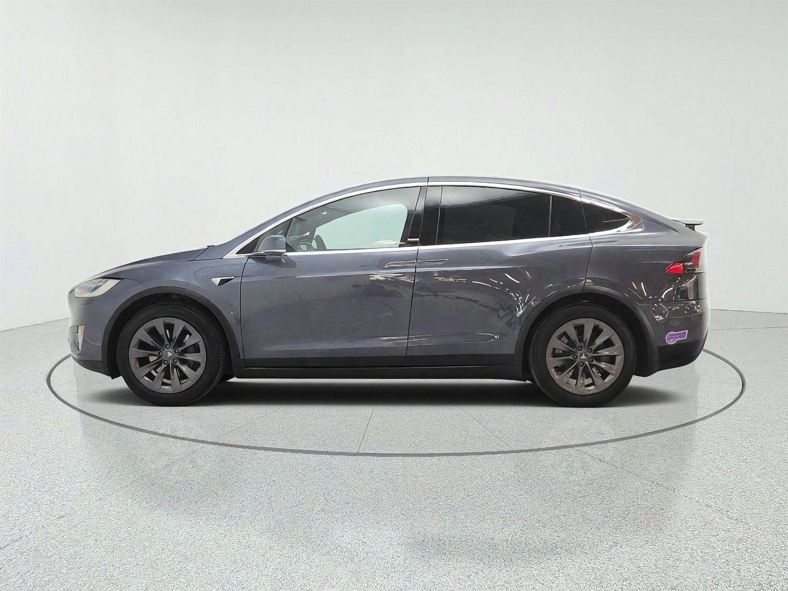 Used 2017 Midnight Silver Metallic Tesla 90D image 8