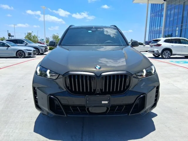 Used 2025 Gray BMW sDrive40i image 2