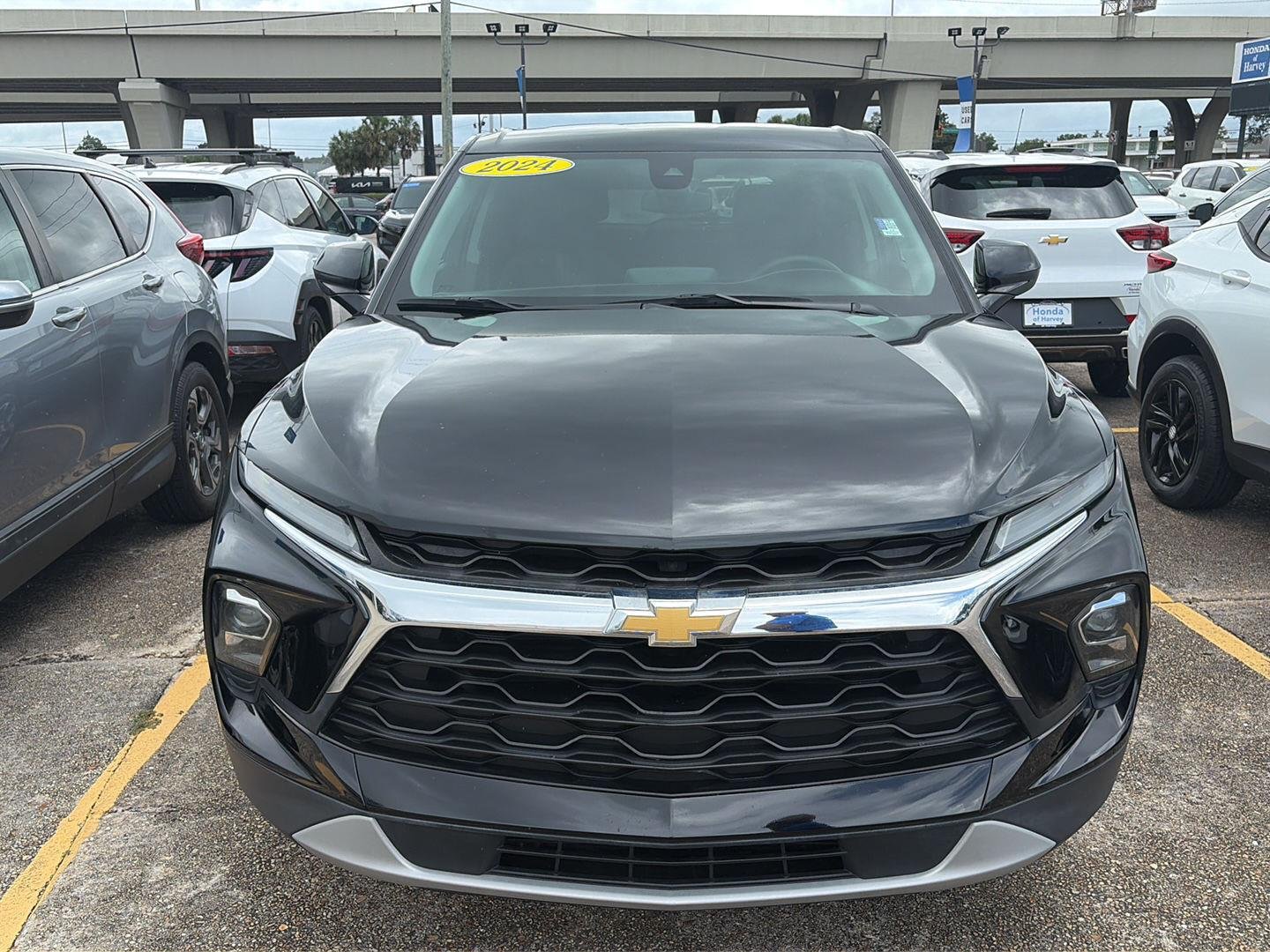 Used 2024 BLACK CHEVROLET 2LT image 4