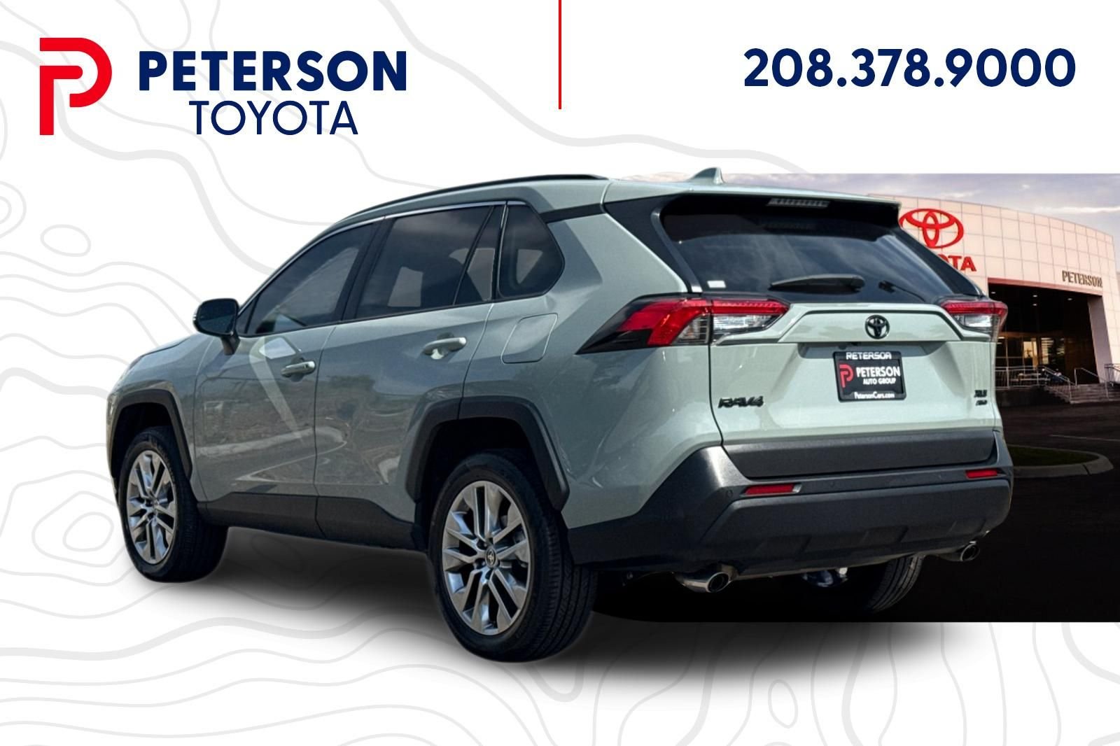 Used 2023  Toyota XLE Premium image 5