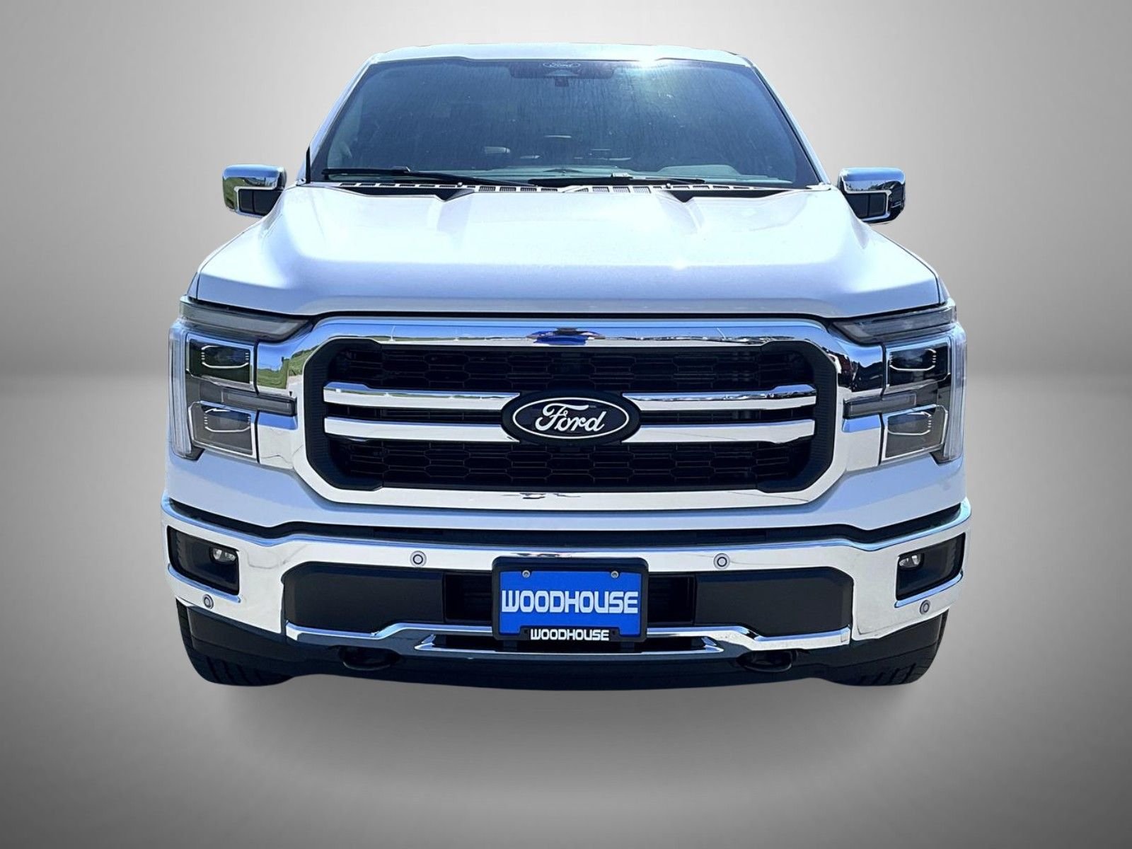 New 2026 Star White Metallic Tri-Coat Ford Lariat image 2