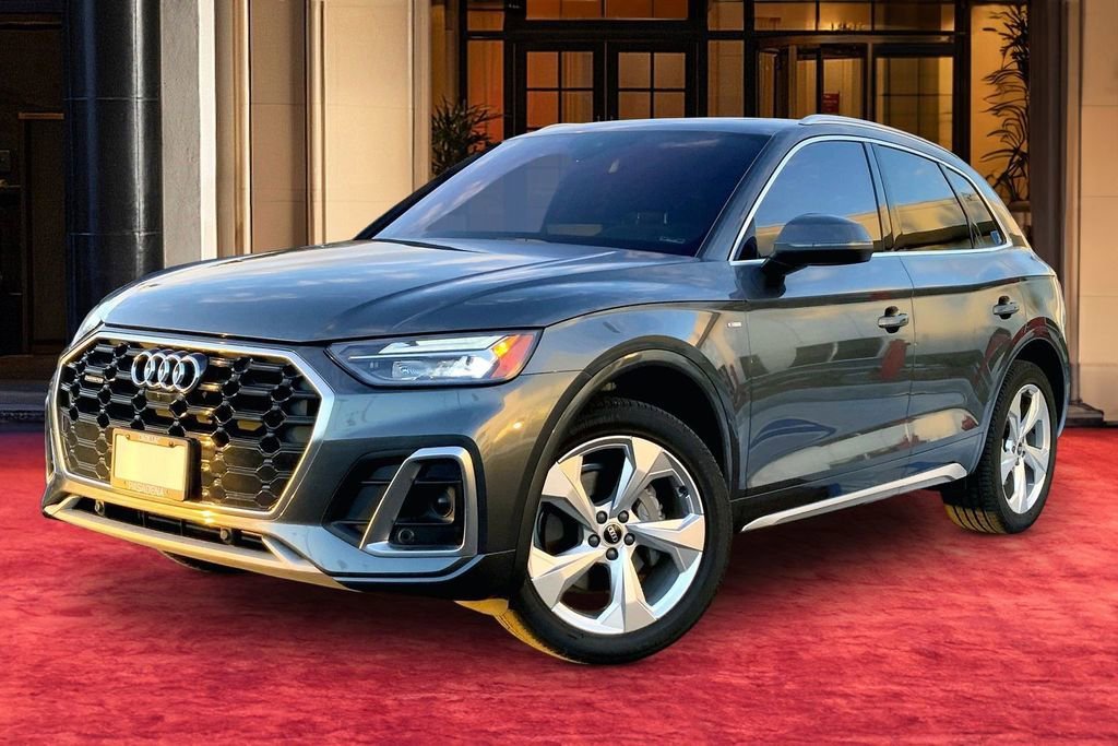 2022 Audi Q5 Premium Plus