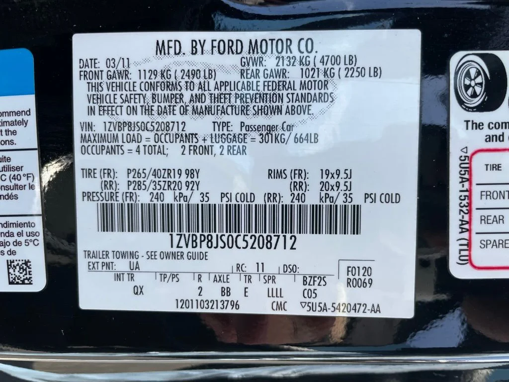 Used 2012 Black Ford Shelby GT500 image 36