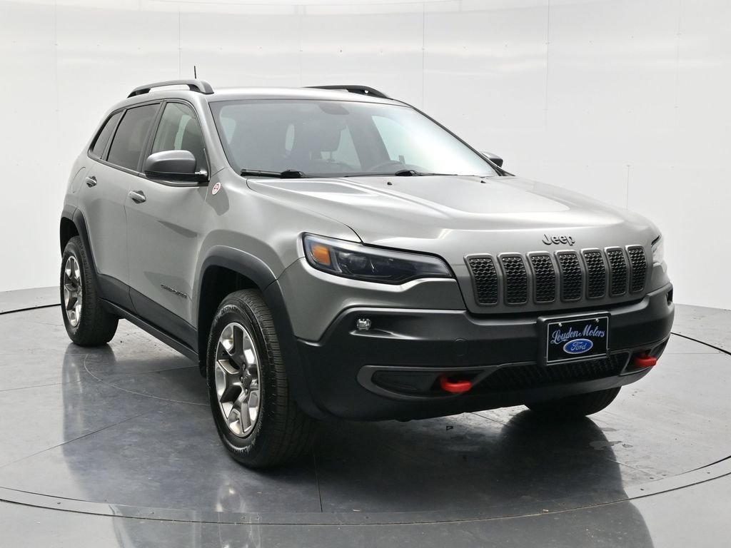 Used 2019 Sting Gray Clearcoat Jeep Trailhawk image 3