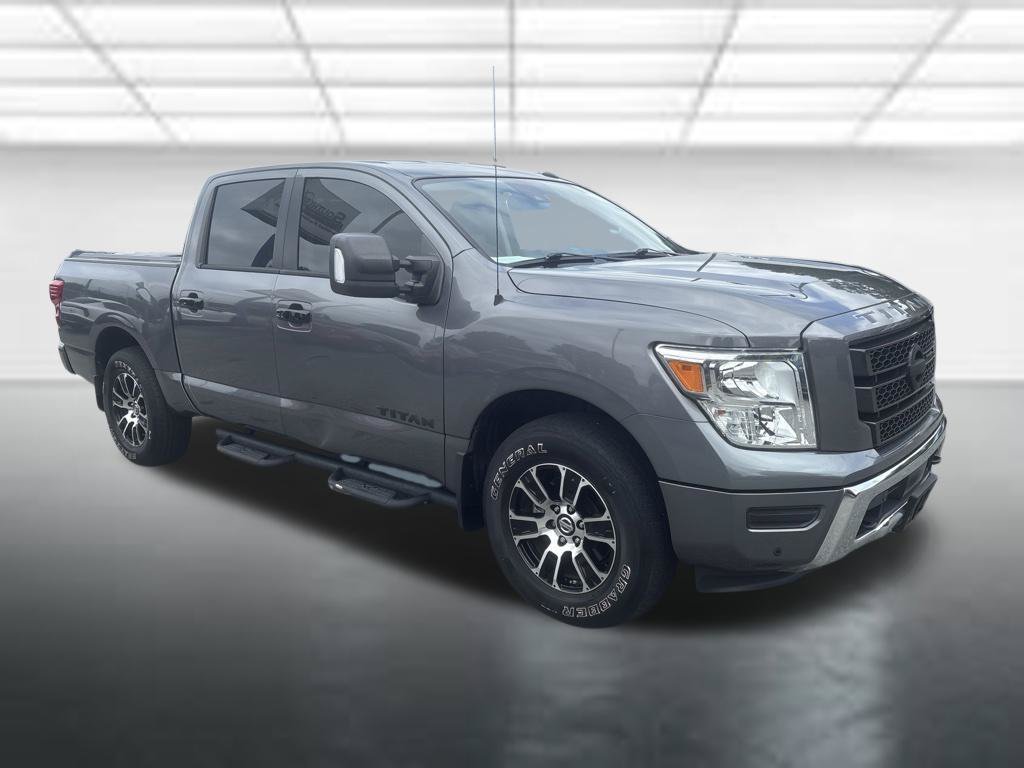 Used 2021 Gray Nissan SV image 7