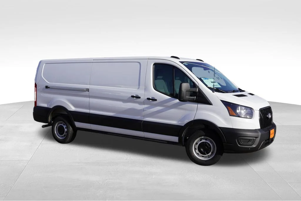 New 2026 Oxford White Ford Base image 2