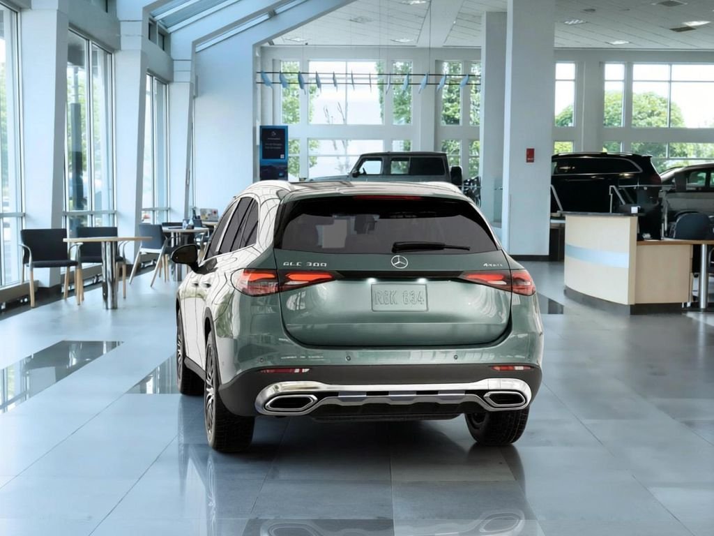 New 2026 Verde Silver Metallic Mercedes-Benz GLC 300 image 25