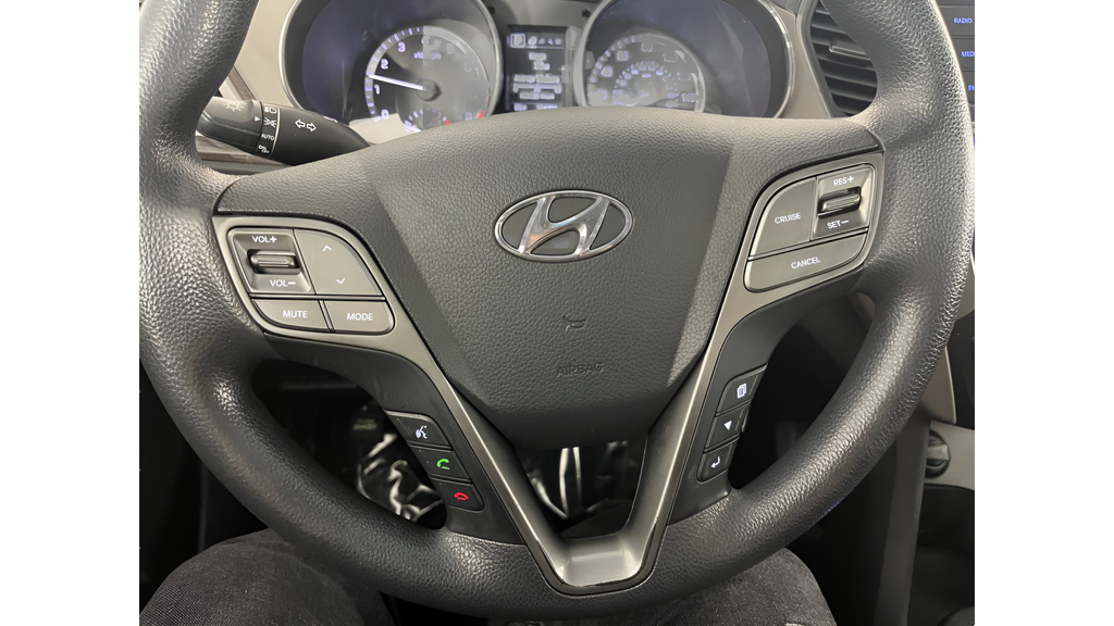 Used 2018 White Hyundai 2.4 Base image 21