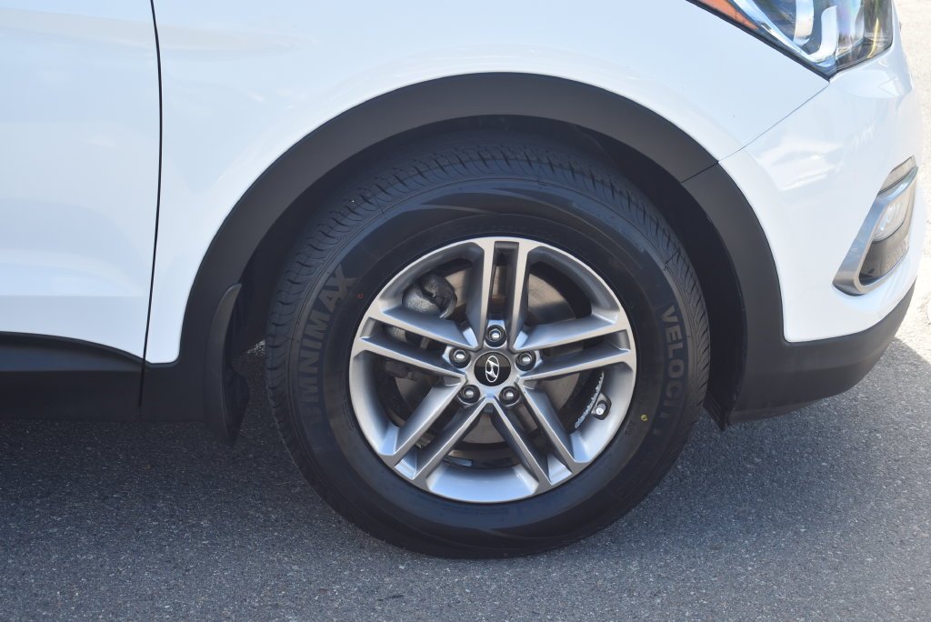 Used 2018 White Hyundai 2.4 Base image 11