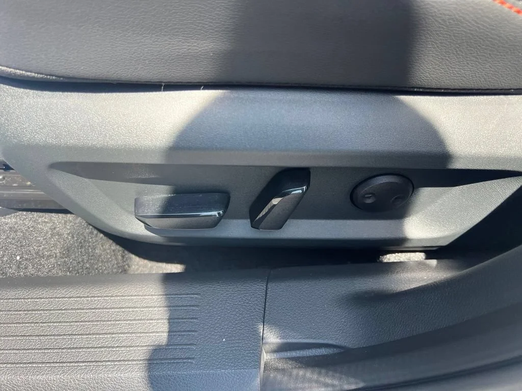 Used 2025 Boulder Gray Nissan Rock Creek image 19