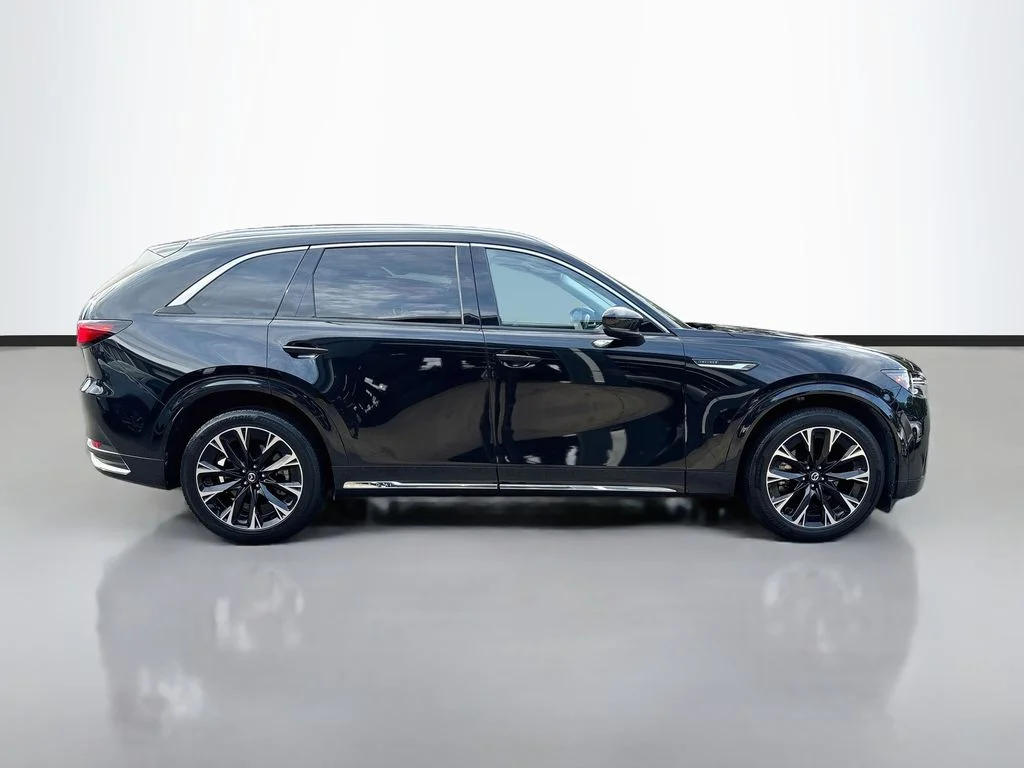 Certified Used 2024 Jet Black Mazda 3.3 Turbo S image 8