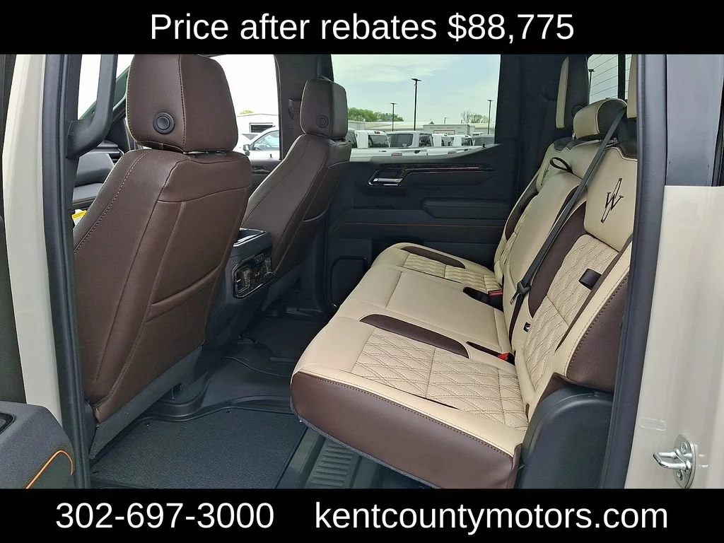 2026 GMC Sierra 1500 AT4 - Photo 11