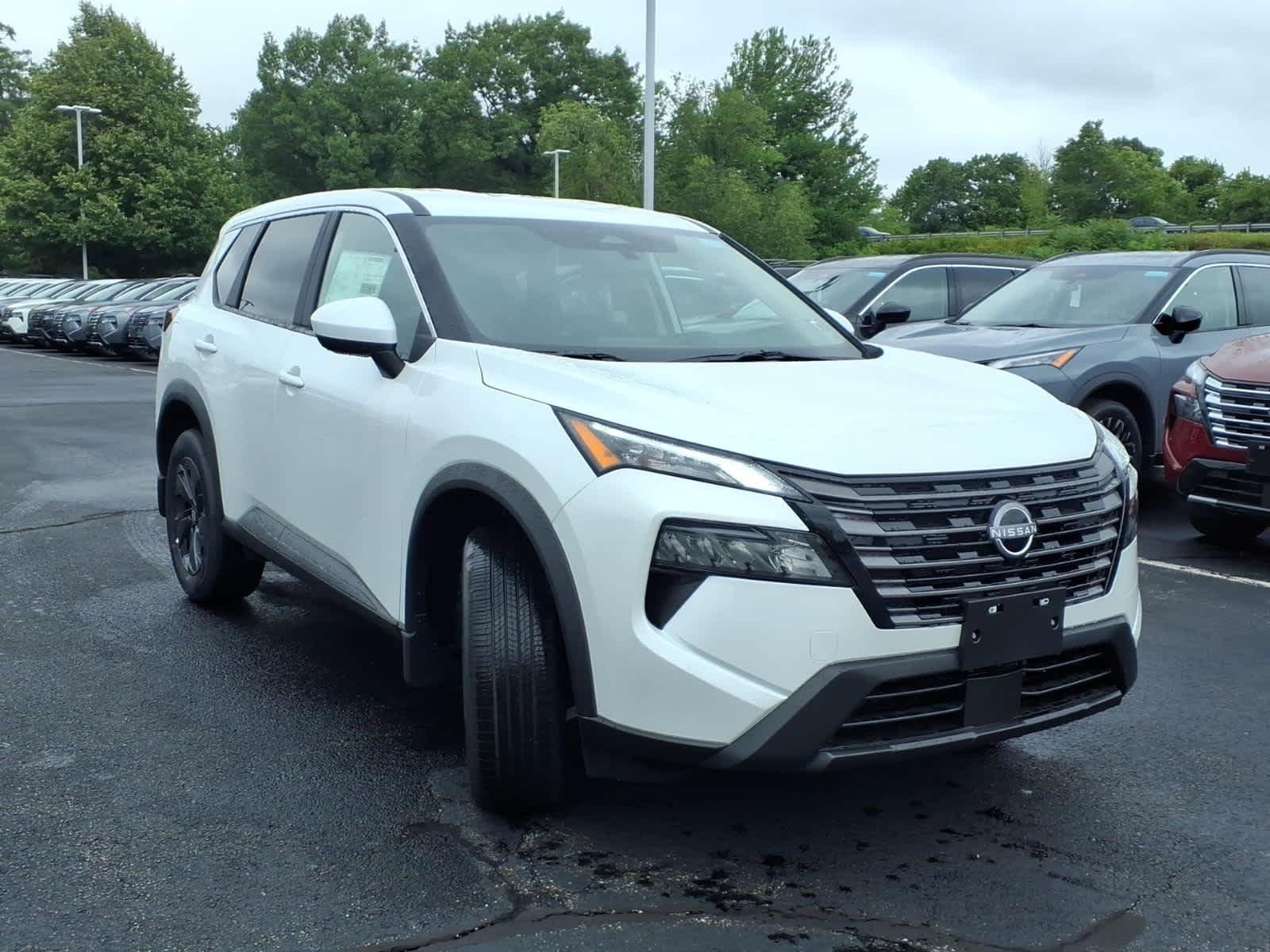 New 2026 Everest White Pearl Tricoat Nissan SV image 2