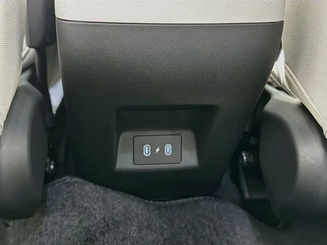 New 2026 Black Hyundai SE image 12
