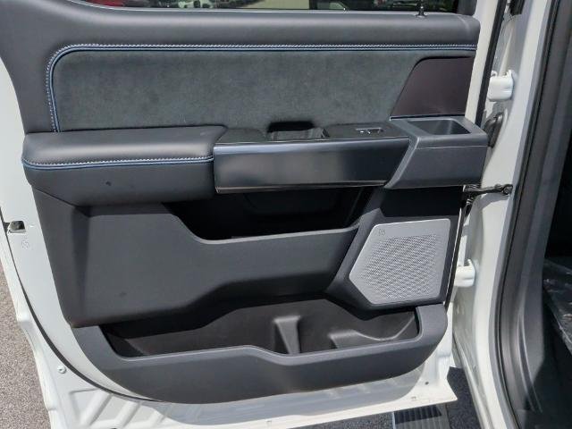 New 2026 Star White Metallic Tri-Coat Ford F-250® Platinum® image 92