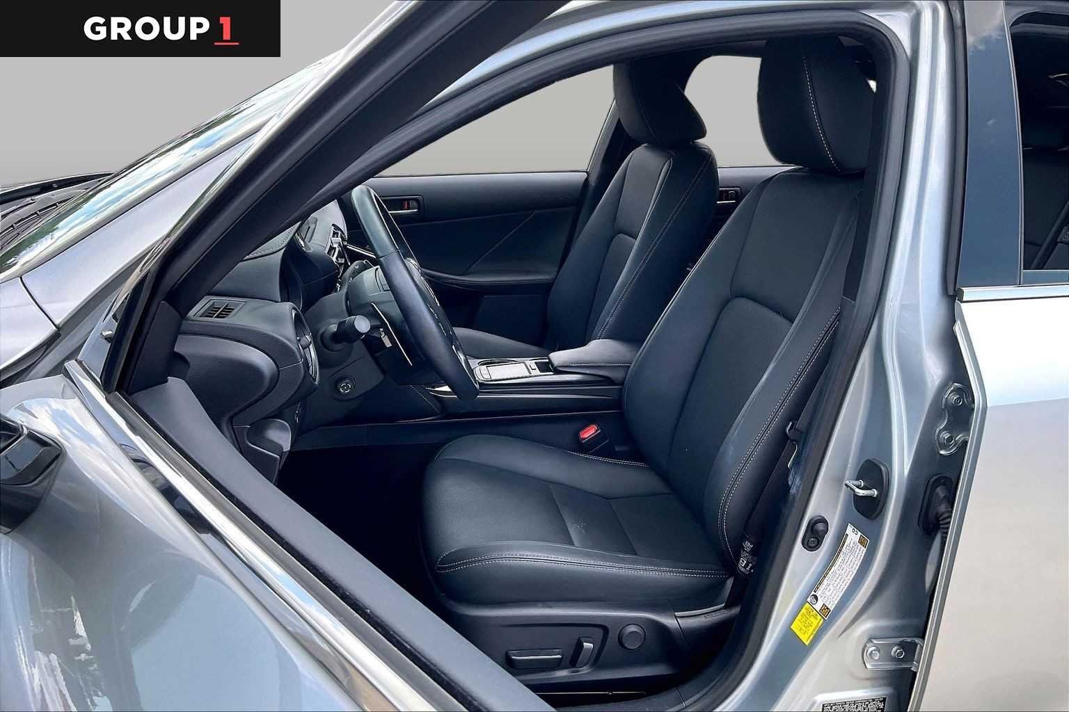 Used 2023 Iridium Lexus  image 7