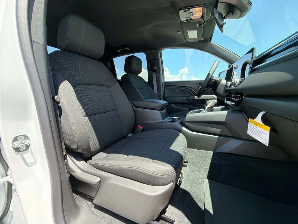 New 2026 Summit White GMC Elevation image 15