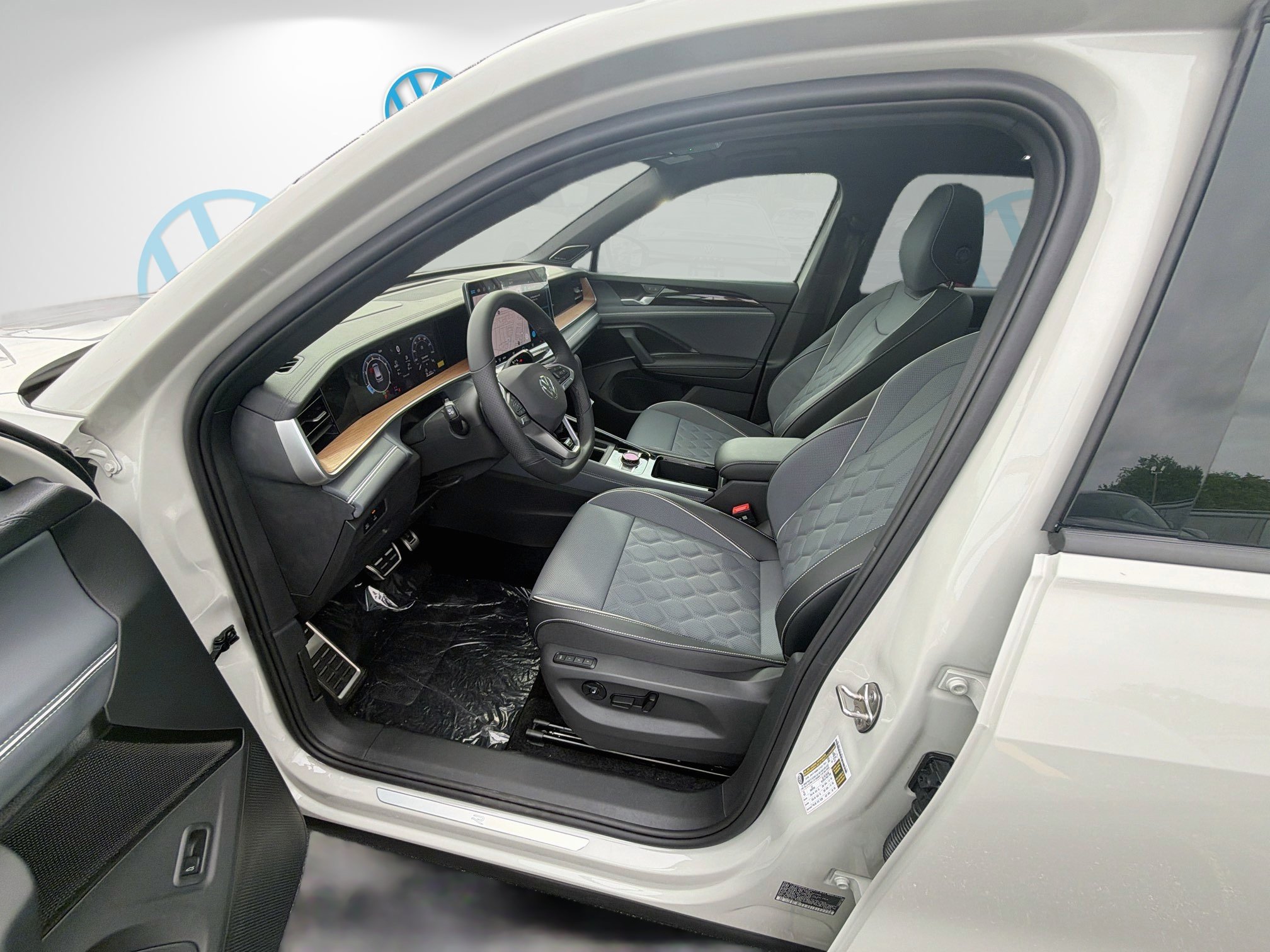 New 2026 Sandstone Volkswagen SEL R-Line Turbo image 17