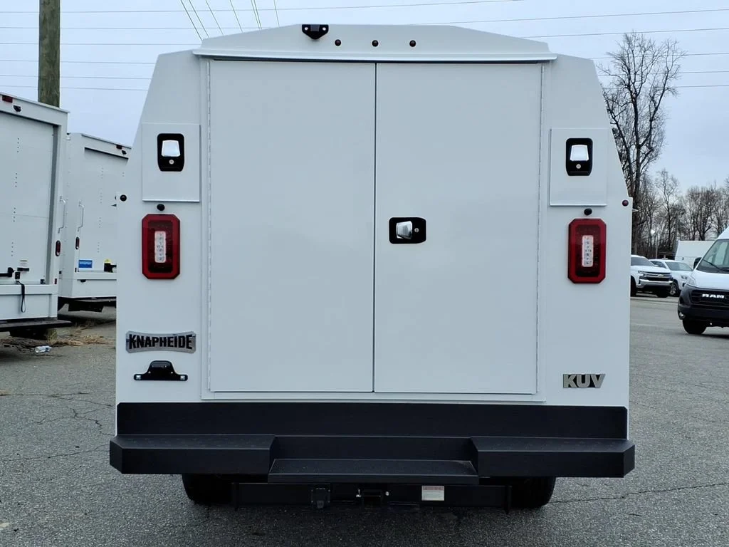 New 2025 Summit White Chevrolet 1WT image 5