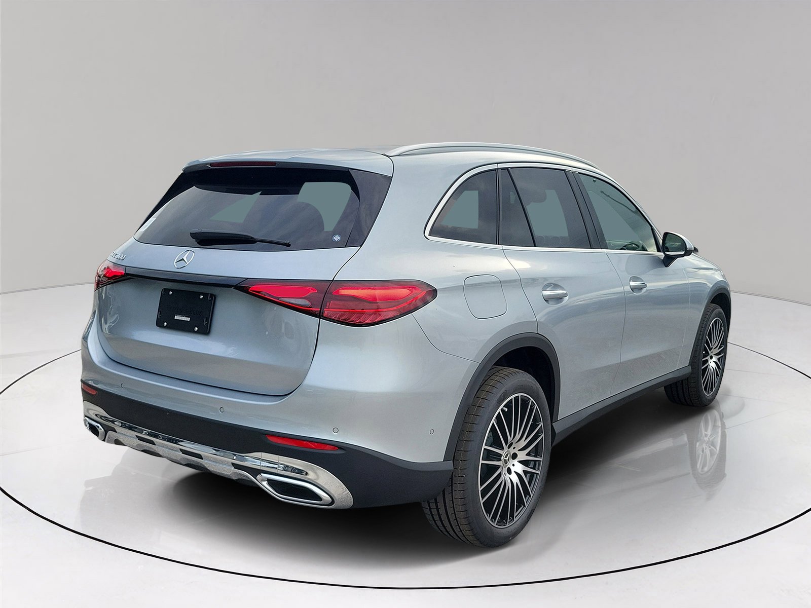 New 2026 Cirrus Silver Metallic Mercedes-Benz GLC 300 image 6