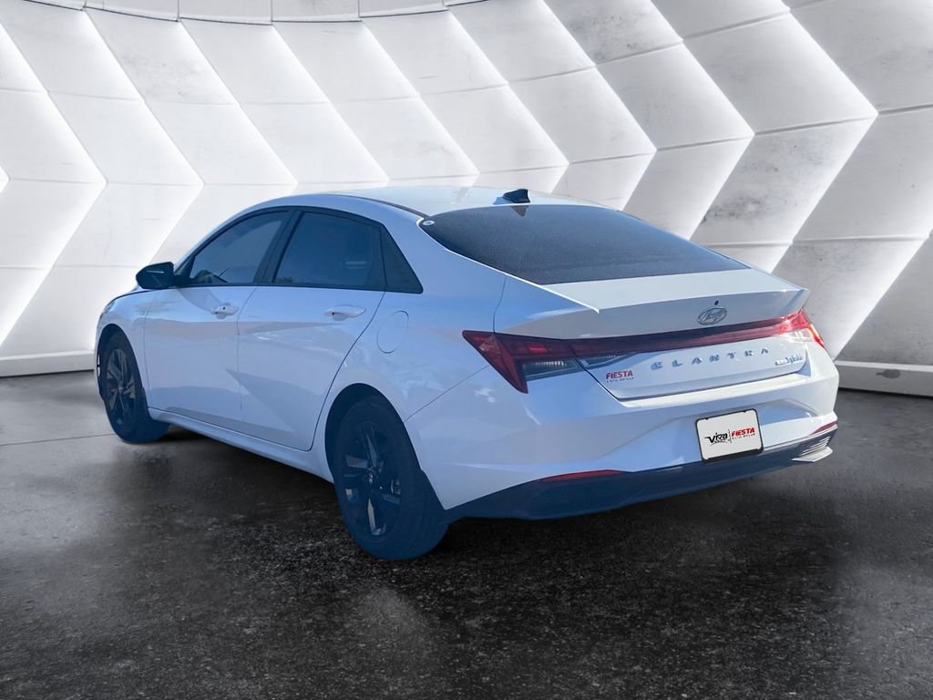 Used 2023 White Hyundai Blue image 6