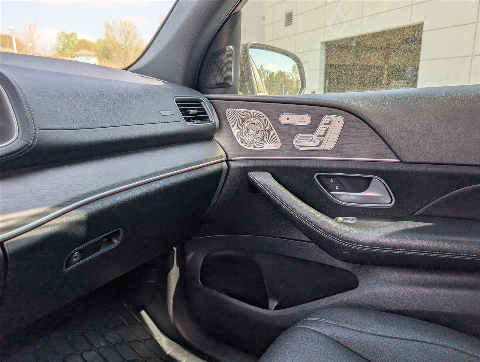 Used 2021  Mercedes-Benz GLS 450 image 19