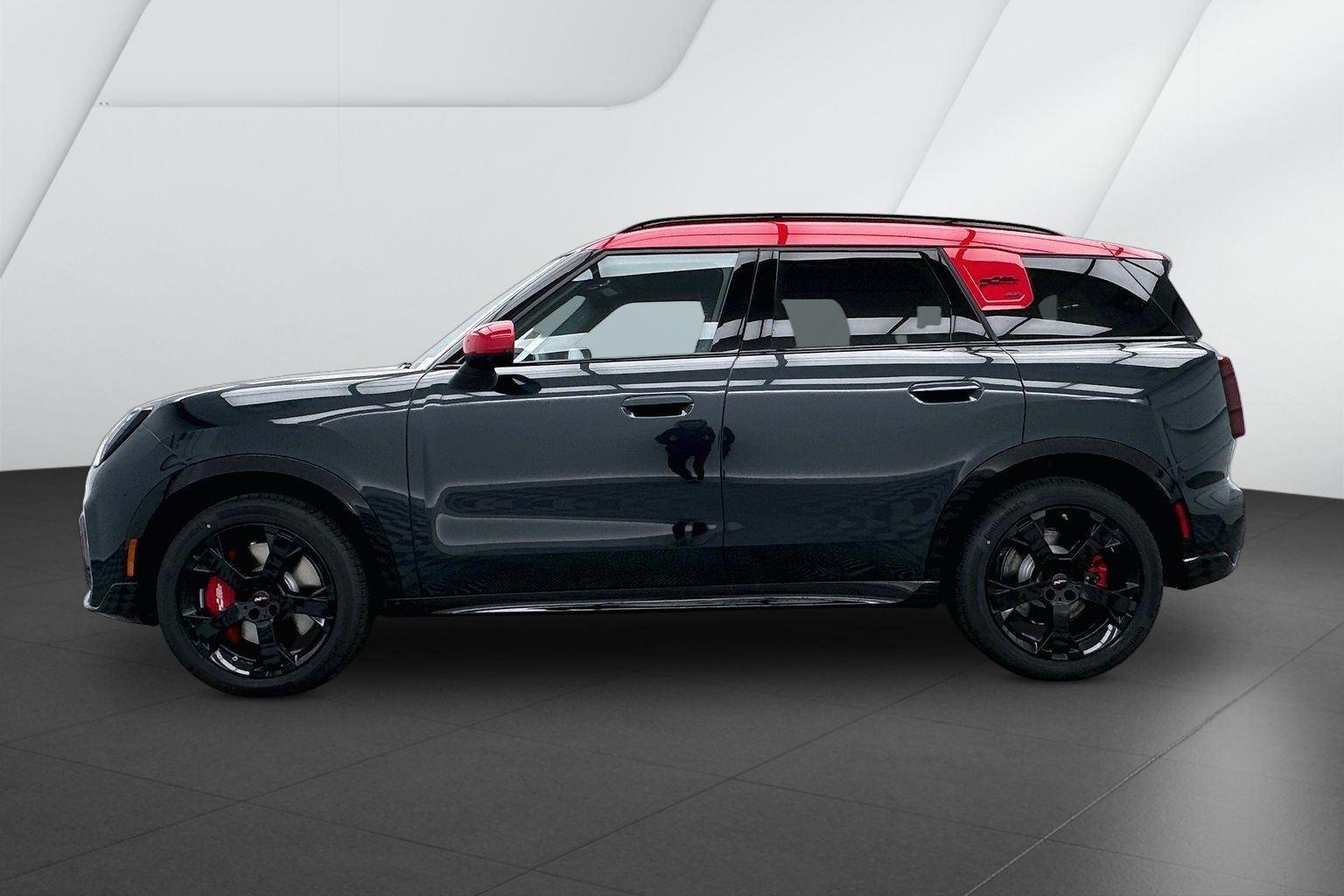 New 2027 Legend Grey Metallic MINI John Cooper Works image 4