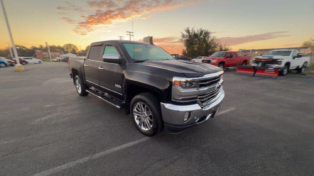 2018 Chevrolet Silverado 1500 High Country - Photo 2
