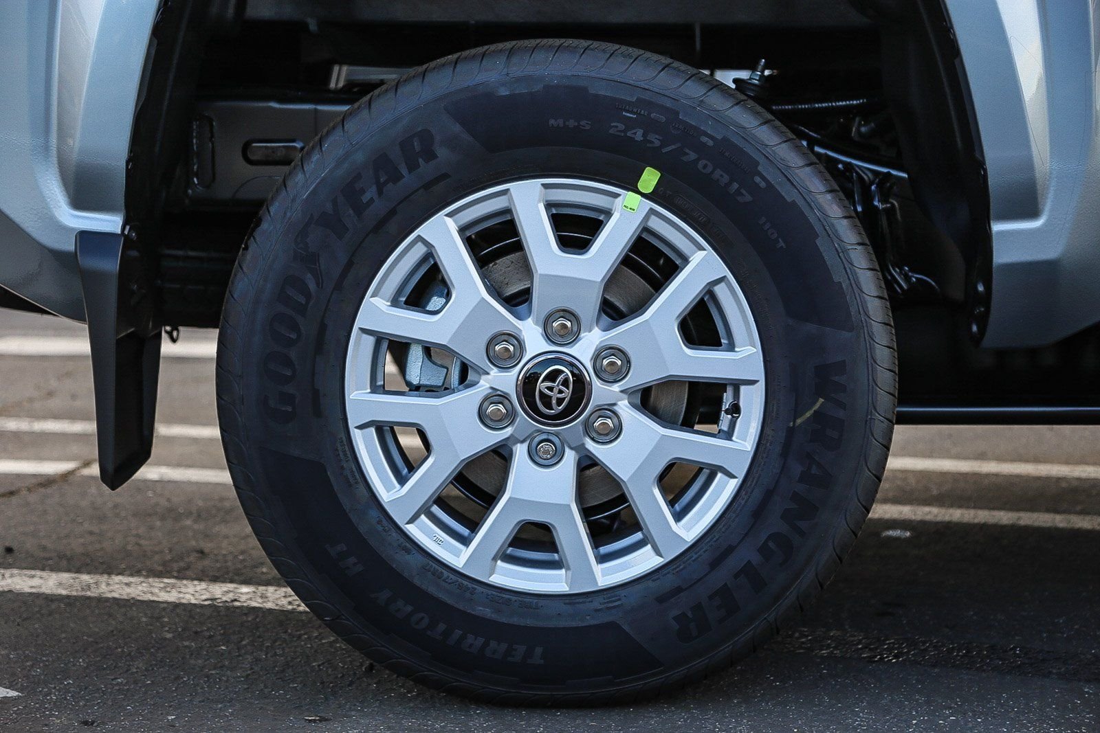 2026 Toyota Tacoma SR5 - Photo 11