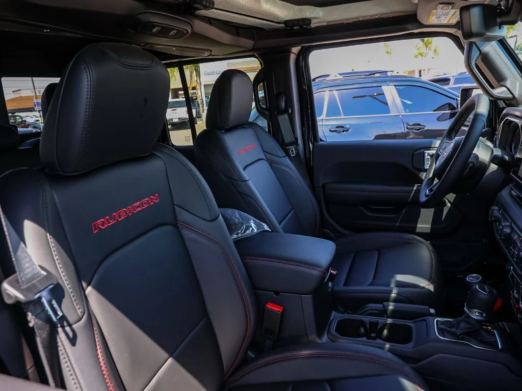 New 2026 Black Clearcoat Jeep Rubicon X image 20