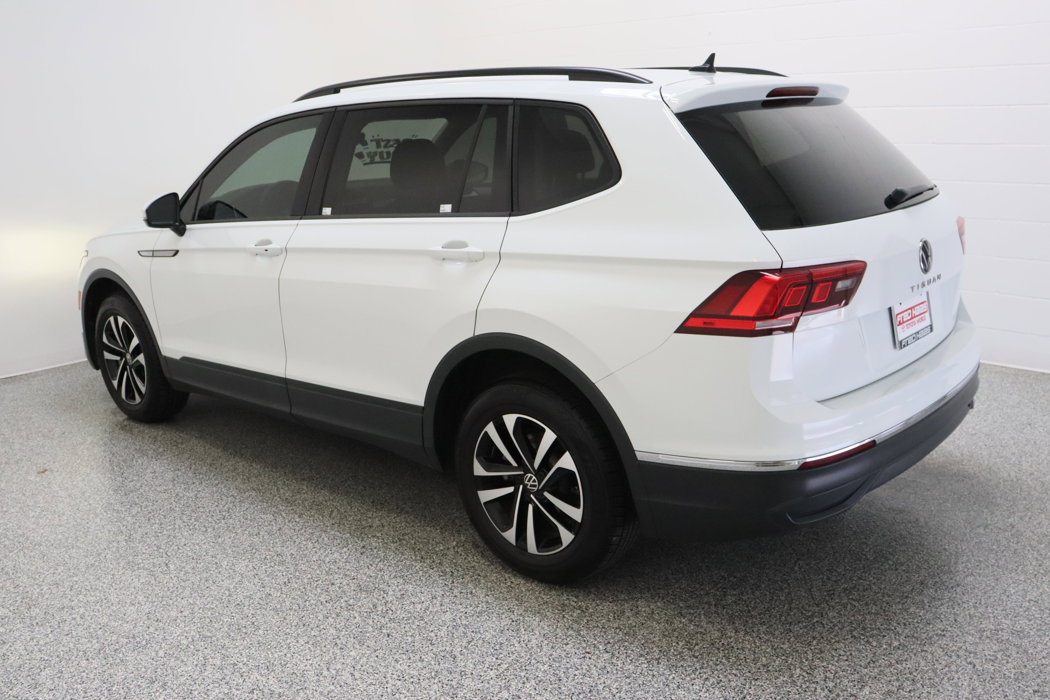 Used 2023 Pure White Volkswagen S 2.0T image 9