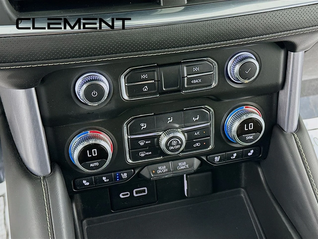 Used 2022 Gray GMC SLT image 22