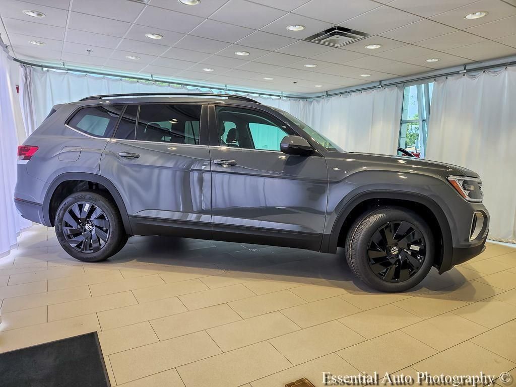 New 2026 Pure Gray Volkswagen 2.0T SE w/Technology image 5