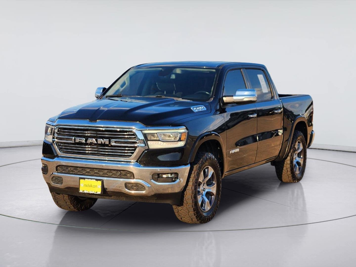 Used 2020 Diamond Black Crystal Pearlcoat Ram Laramie image 3