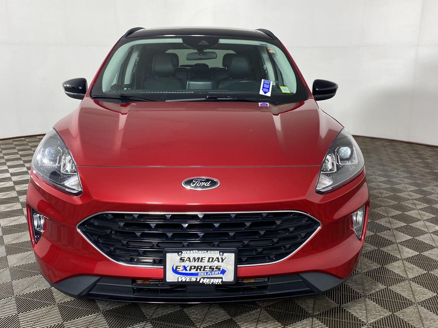 Used 2022 Rapid Red Metallic Tinted Clearcoat Ford SEL image 8