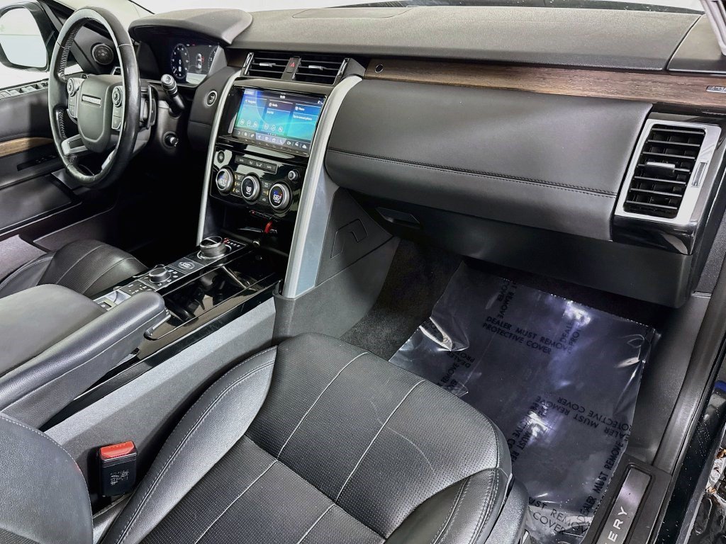 Used 2018 Narvik Black Land Rover HSE image 26