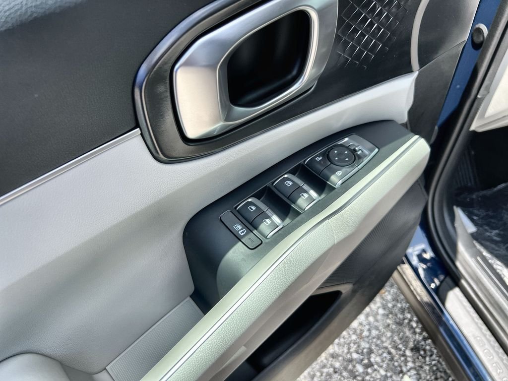 New 2026 Black Kia S image 13