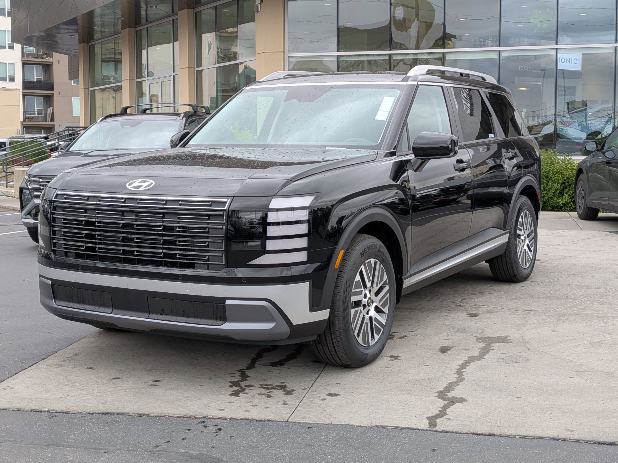 New 2026 Abyss Black Pearl Hyundai SEL 7P image 8