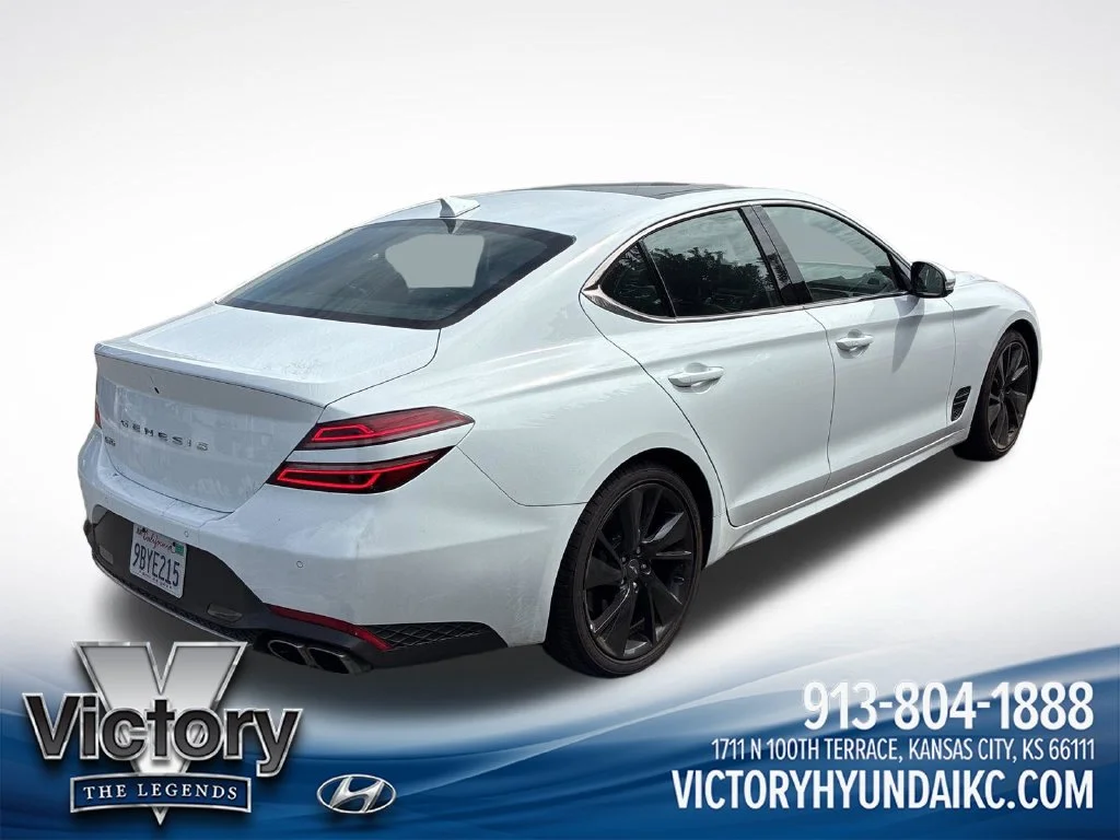 Used 2023 White Genesis 2.0T image 5
